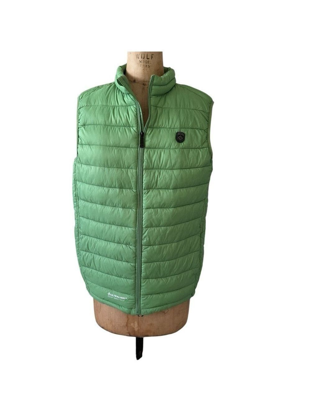 Point Zero Canadian Collection UltraLight Green Waterproof Puffer Vest Size M